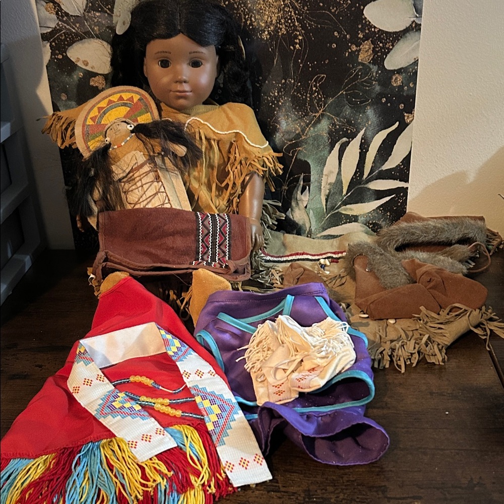 American Girl Kaya 2008 doll  with two extra outfits and accessories